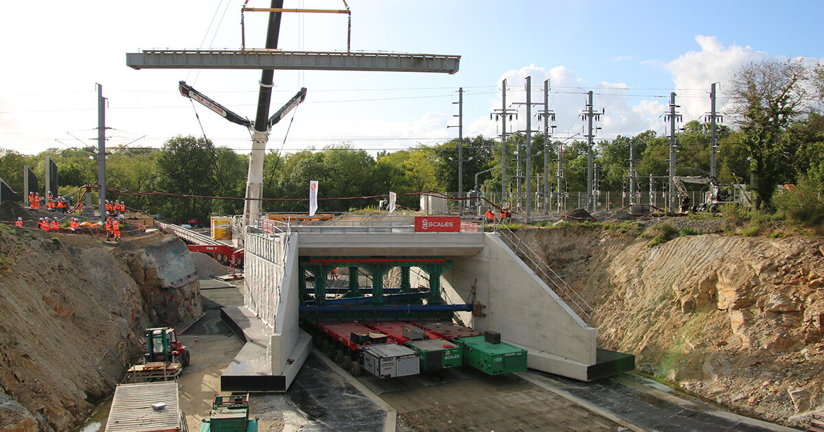 Opération coup de poing mai 2021 : mise en place du pont-rail